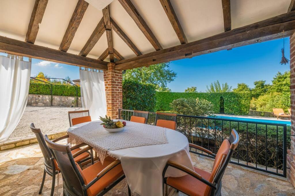Villa Lunaria - Istrian Villa with pool view 3