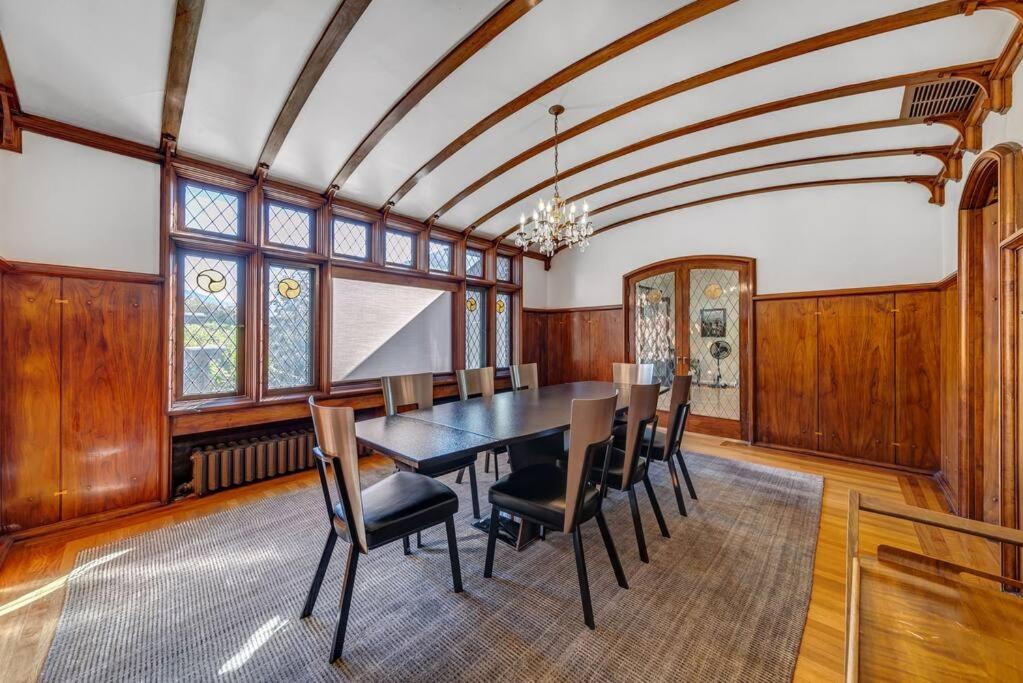 Luxury Home Downtown SLC, HotTub, Garage, King Bed view 3