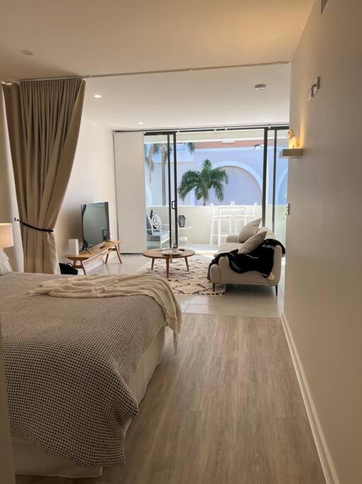Nissaki@Terrigal - Luxury Studio Apartment