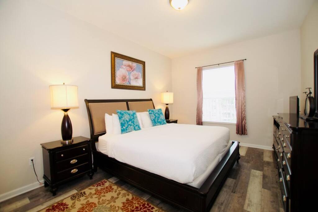 Vista Cay Luxury Loft