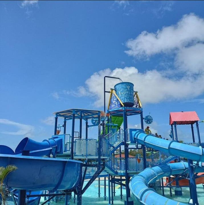 Aqualand Resort Salinas