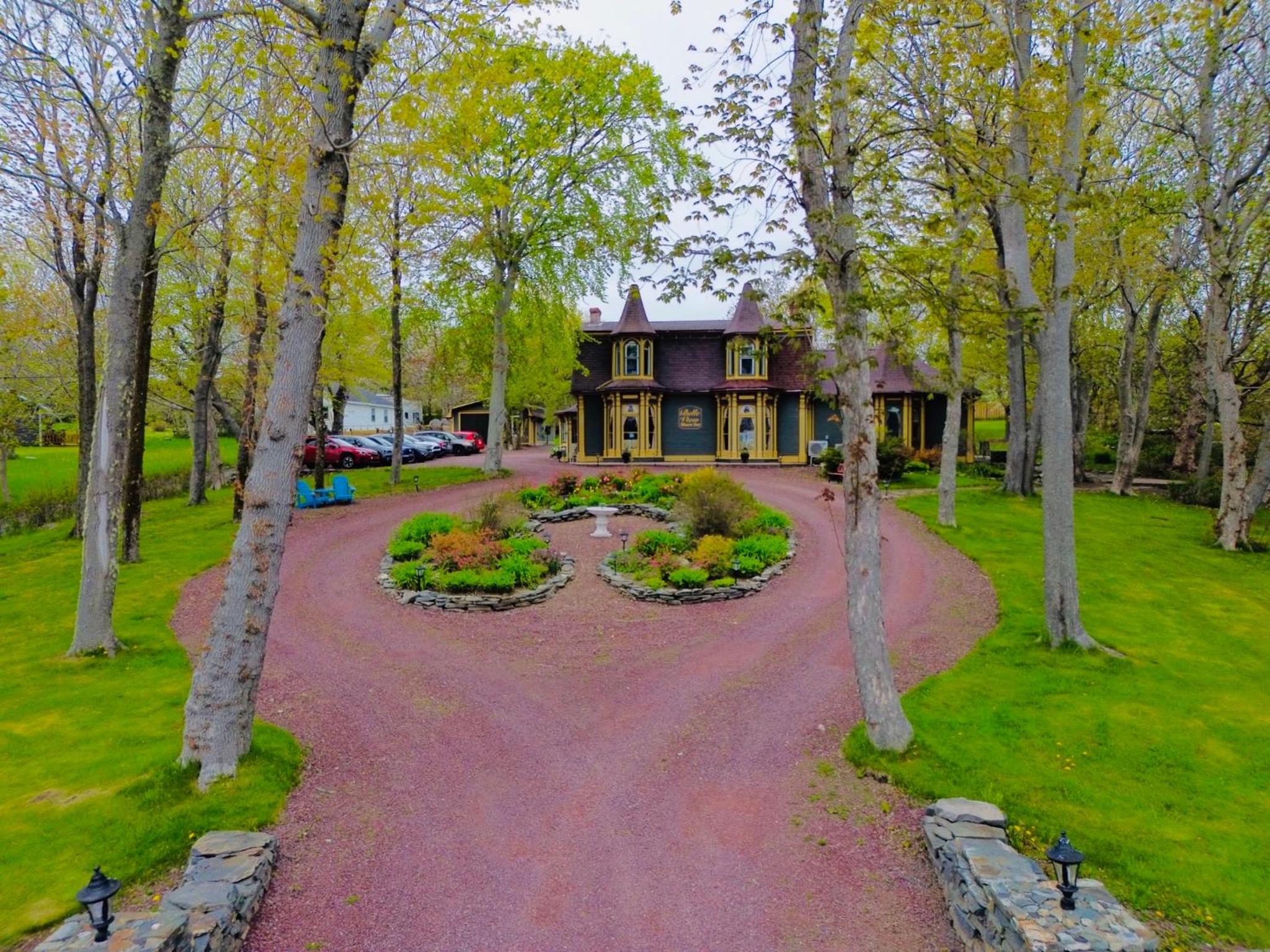 Belle View Manor Inn