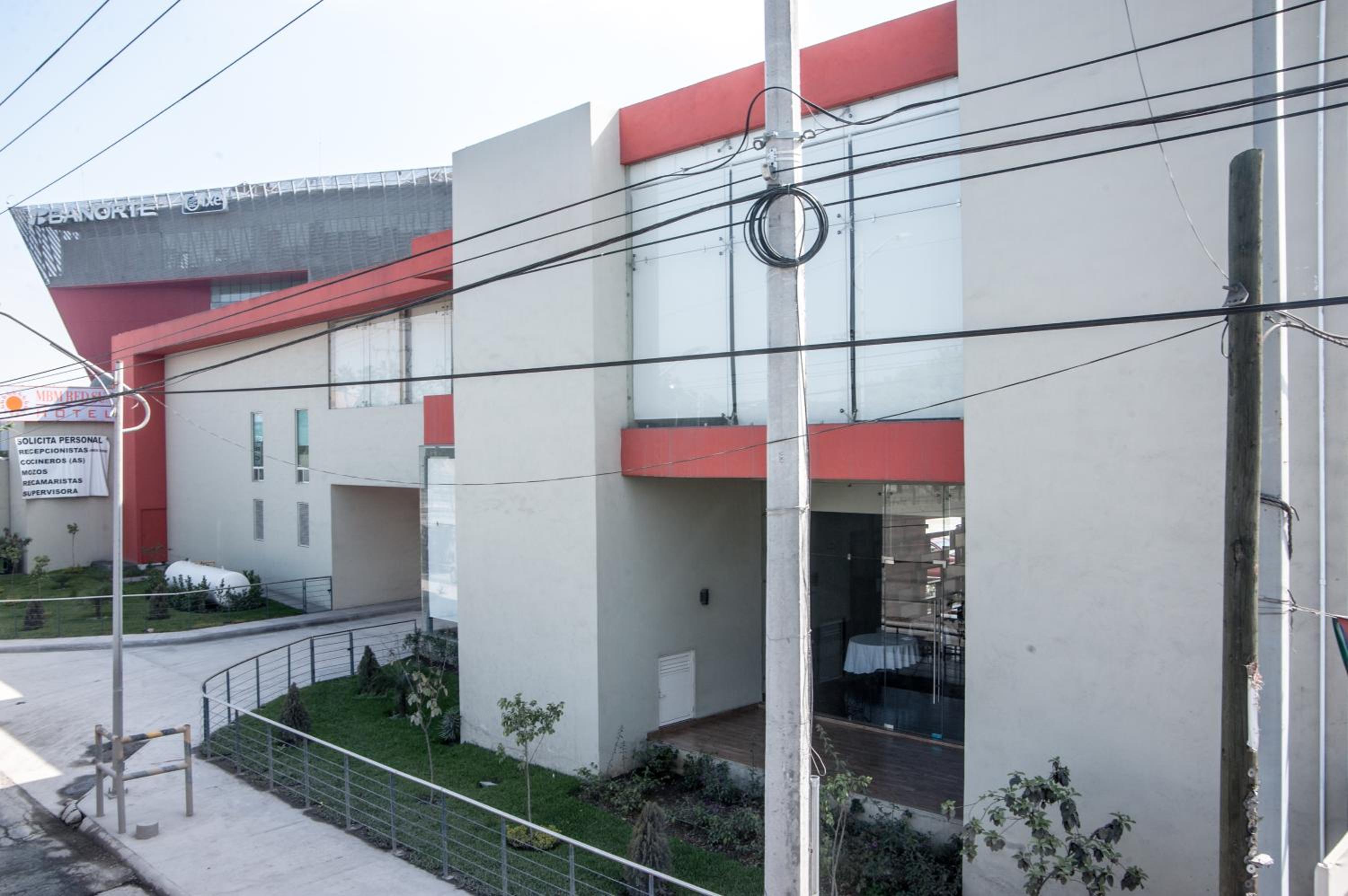 Hotel MBM Red Sun Hotel - Image 1