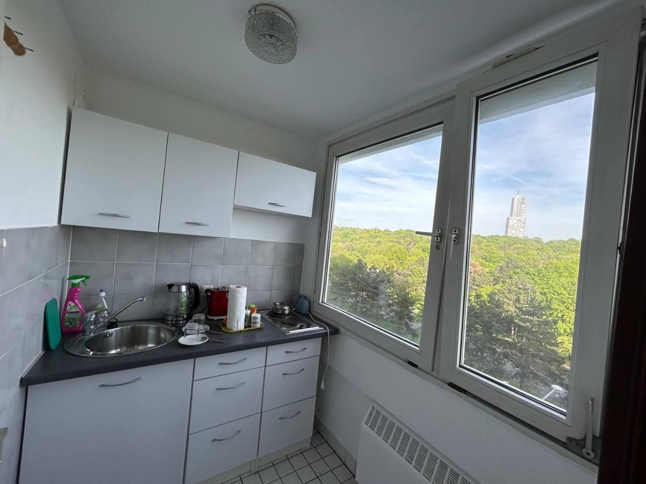 Möblierte Apartment im Herkules Köln Neuehrenfeld
