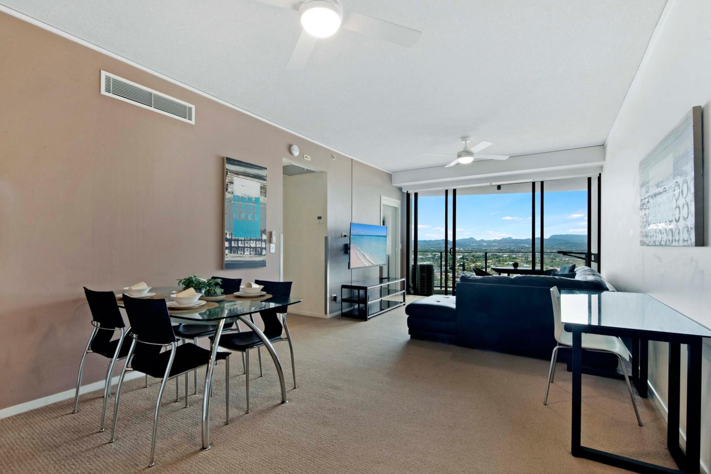 Sierra Grand Apartments - Hosted by Wow Stay