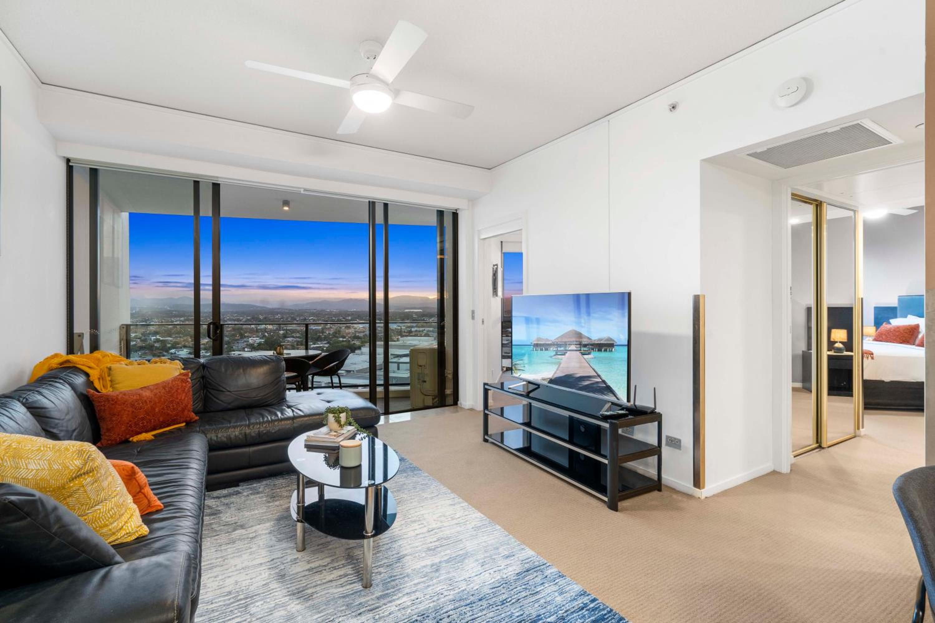 Sierra Grand Apartments - Hosted by Wow Stay