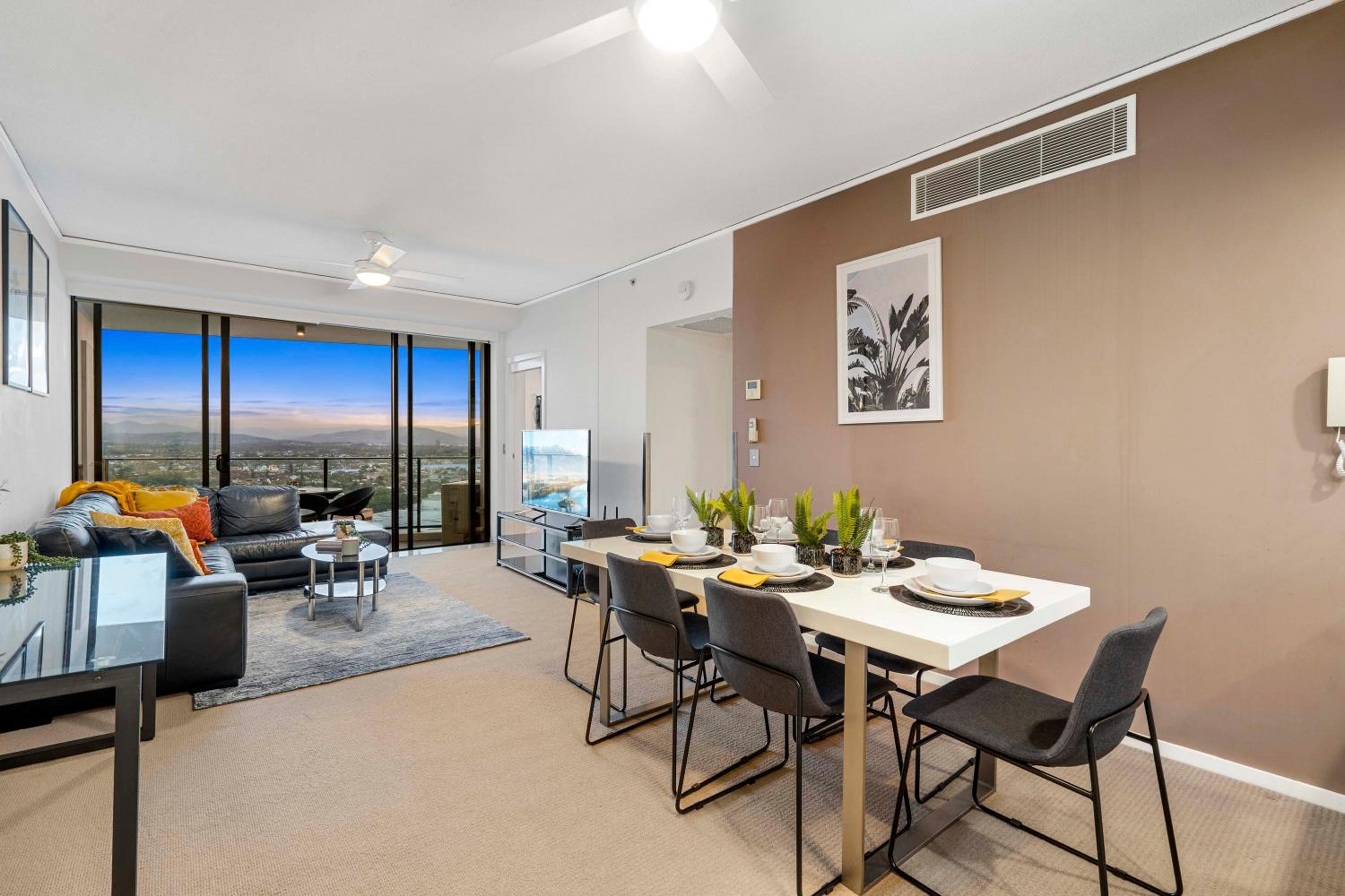 Sierra Grand Apartments - Hosted by Wow Stay