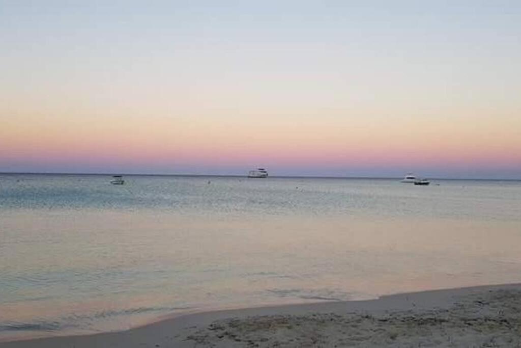 Eagle Bay Holiday Home very close to beach