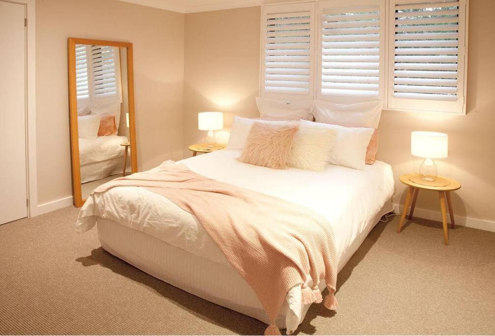 Eagle Bay Holiday Home very close to beach