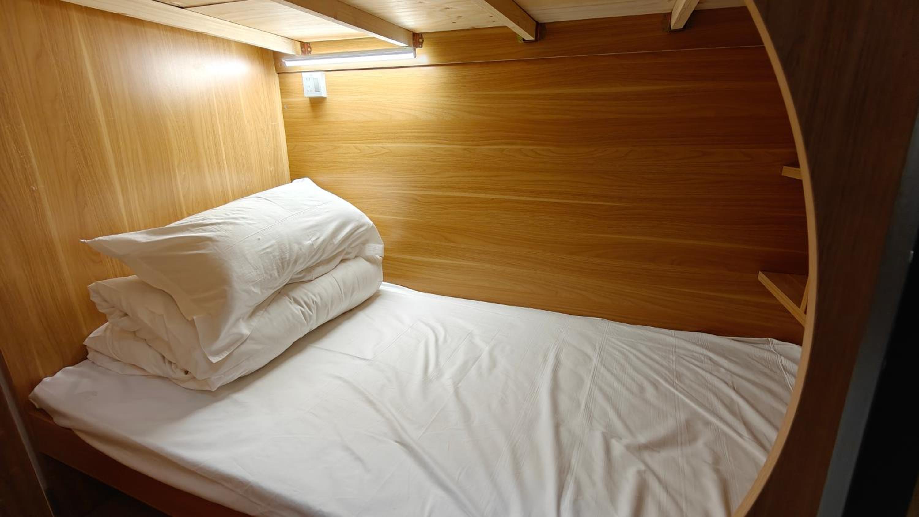 Slow Tune Space Backpacker Hostel