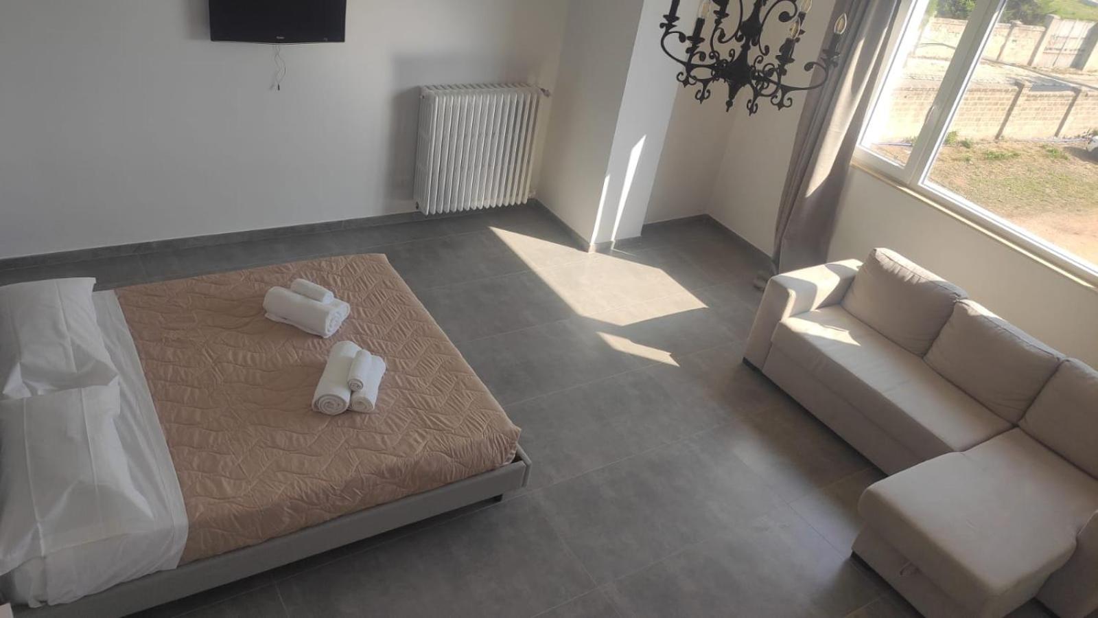 Silver House en Monopoli — hotel room