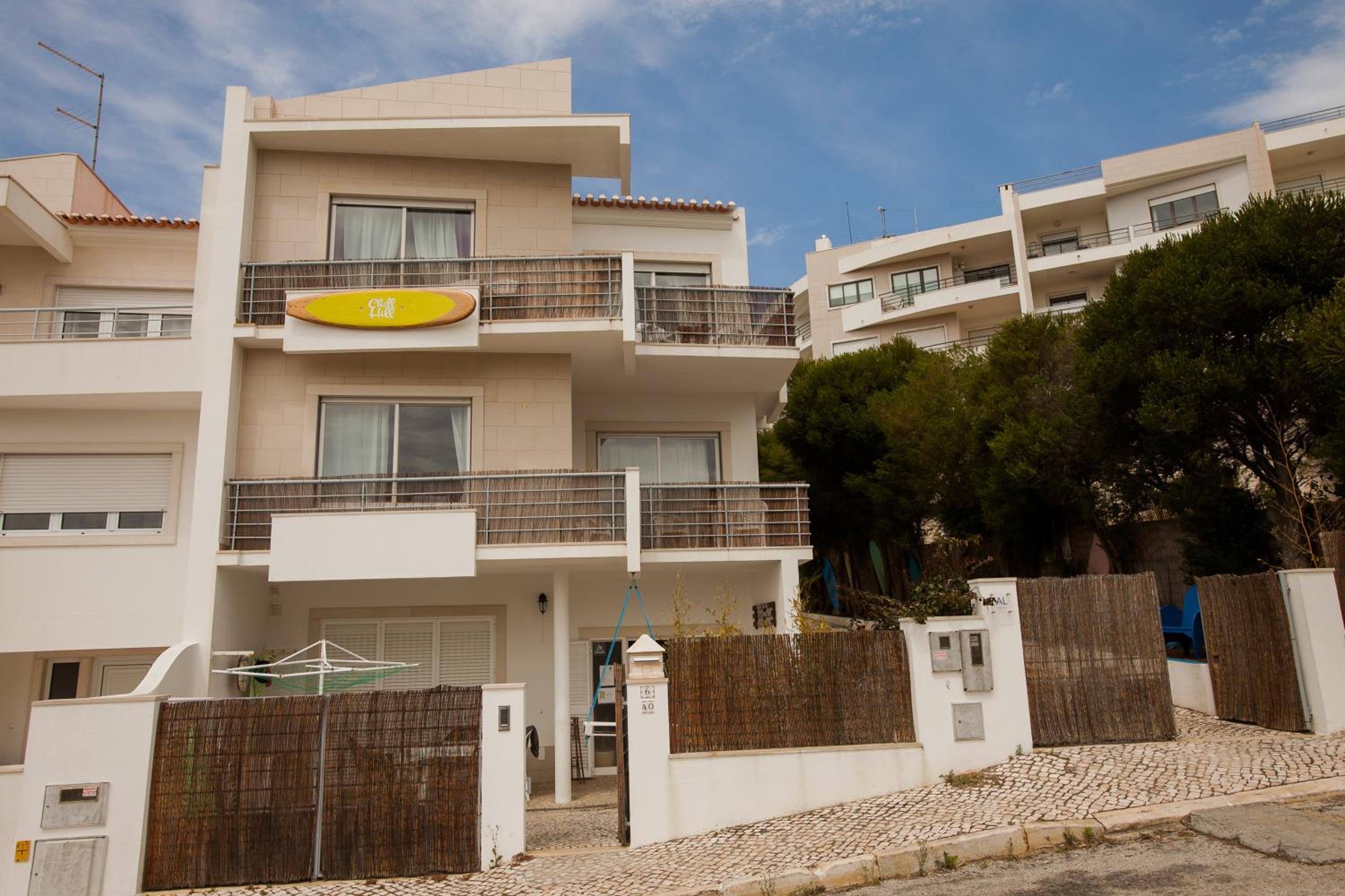 Ericeira Chill Hill Hostel & Private Rooms