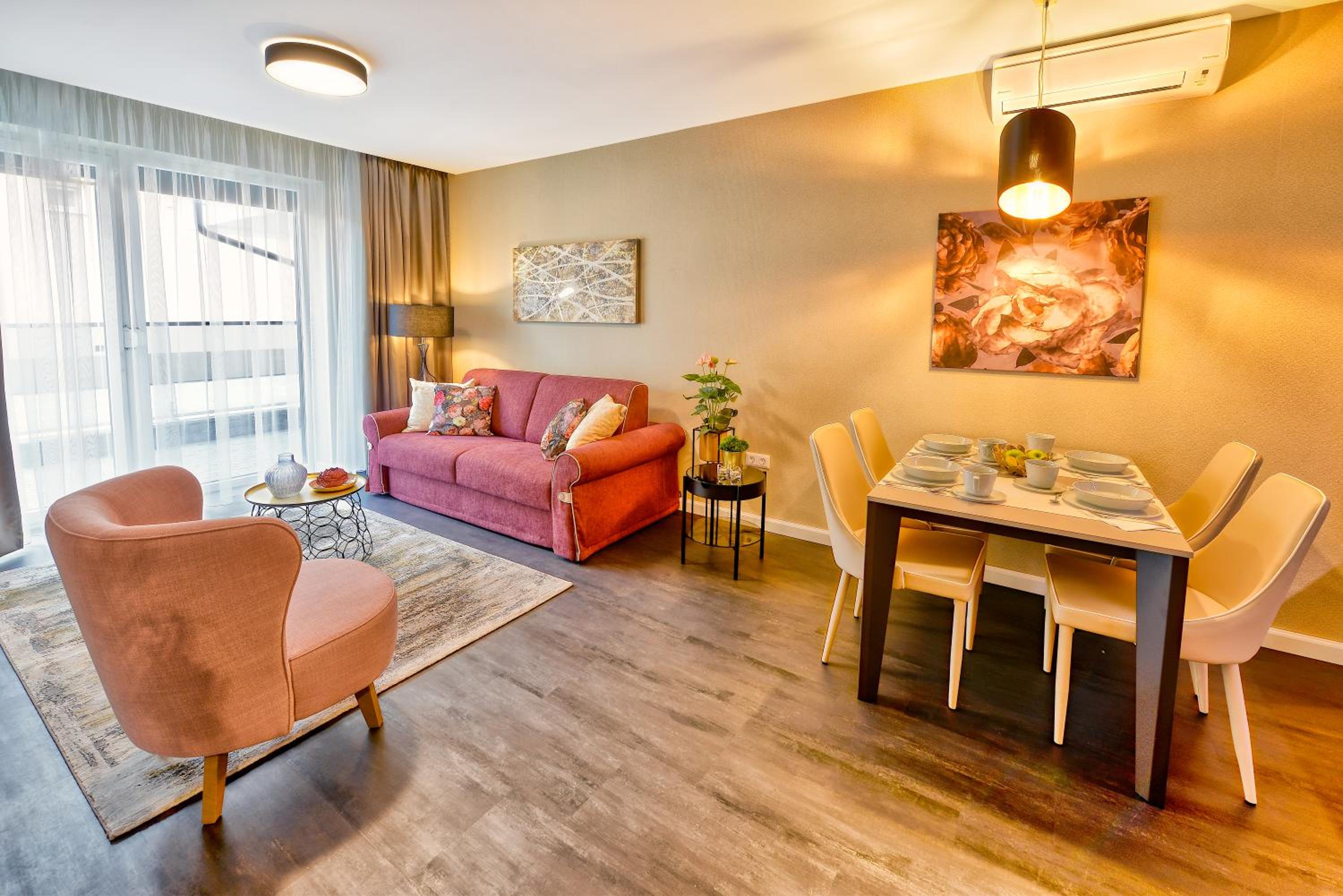 Club Luxury Apartman view 4