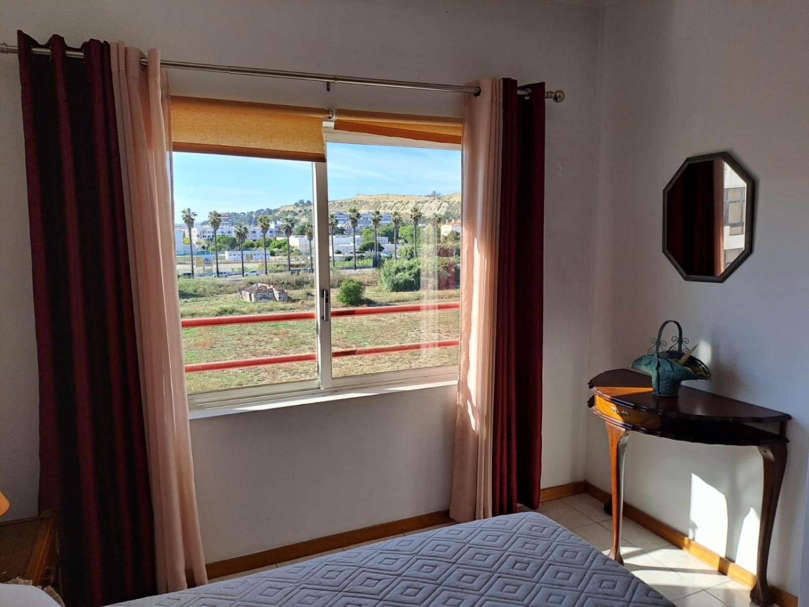 Sunset View Apartment in Costa da Caparica
