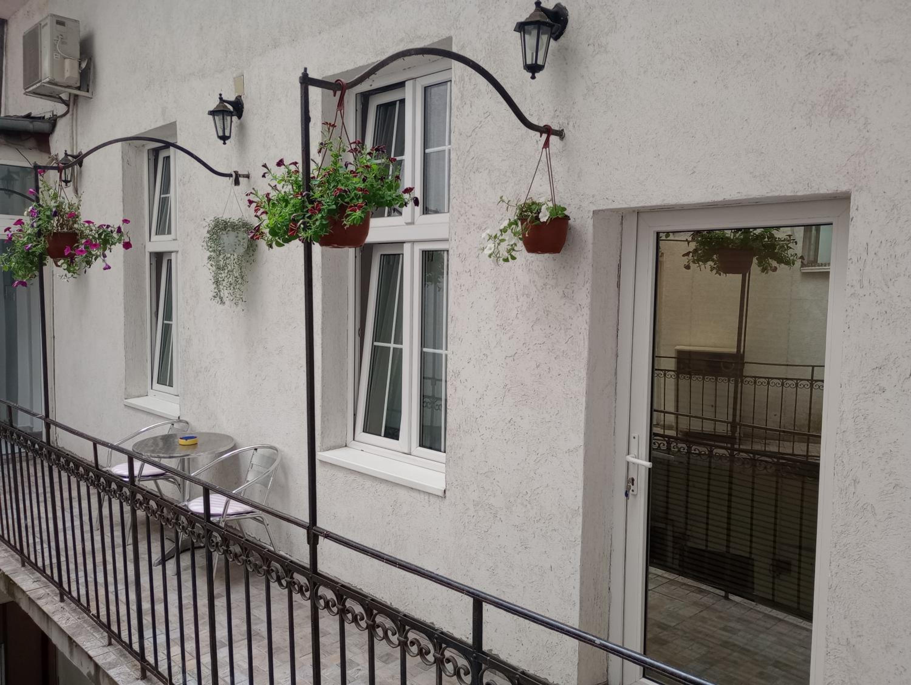 Sany Center Apartment