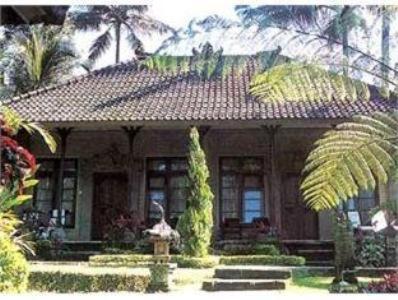 Cempaka Belimbing Villa