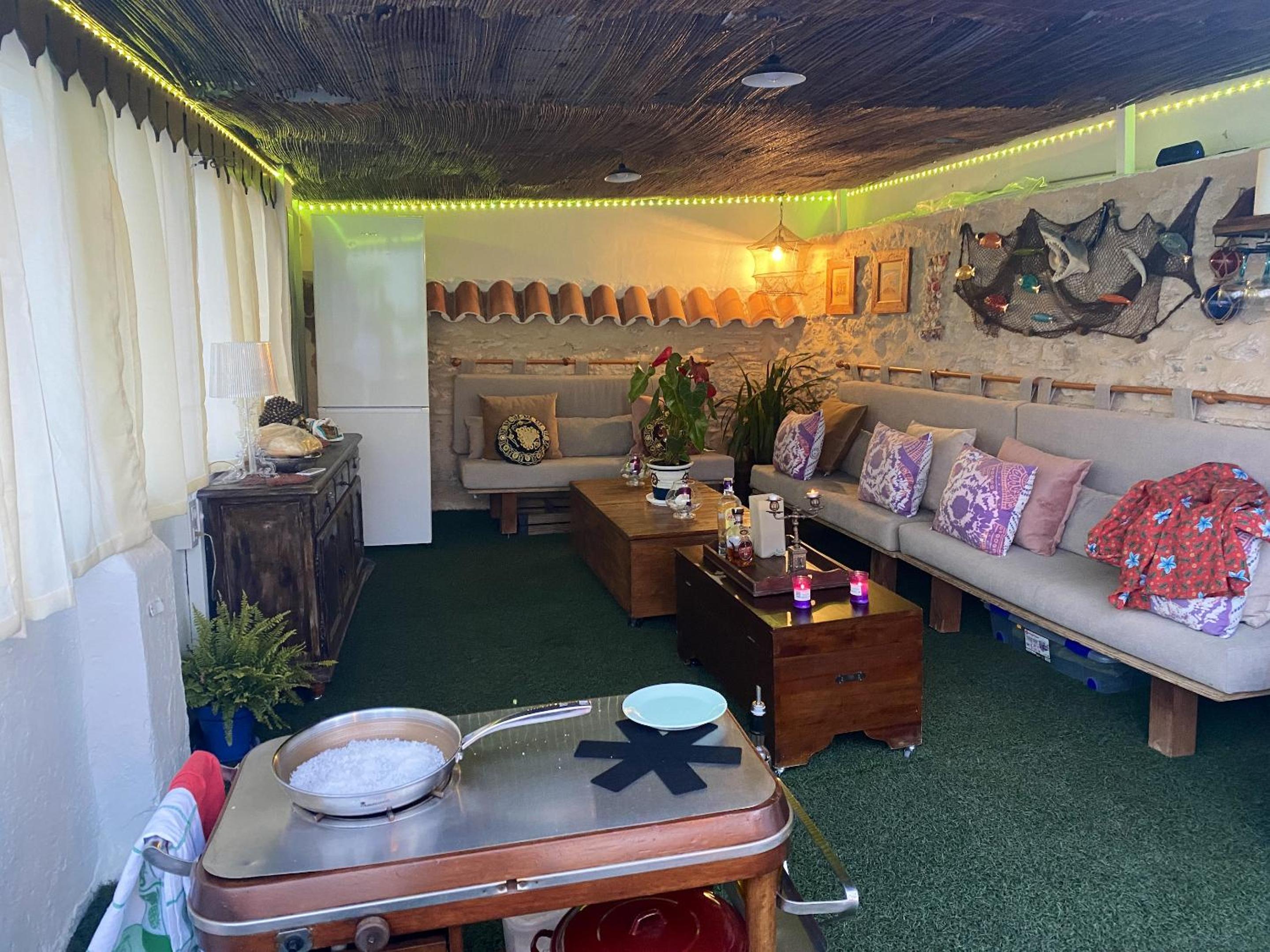 lounge