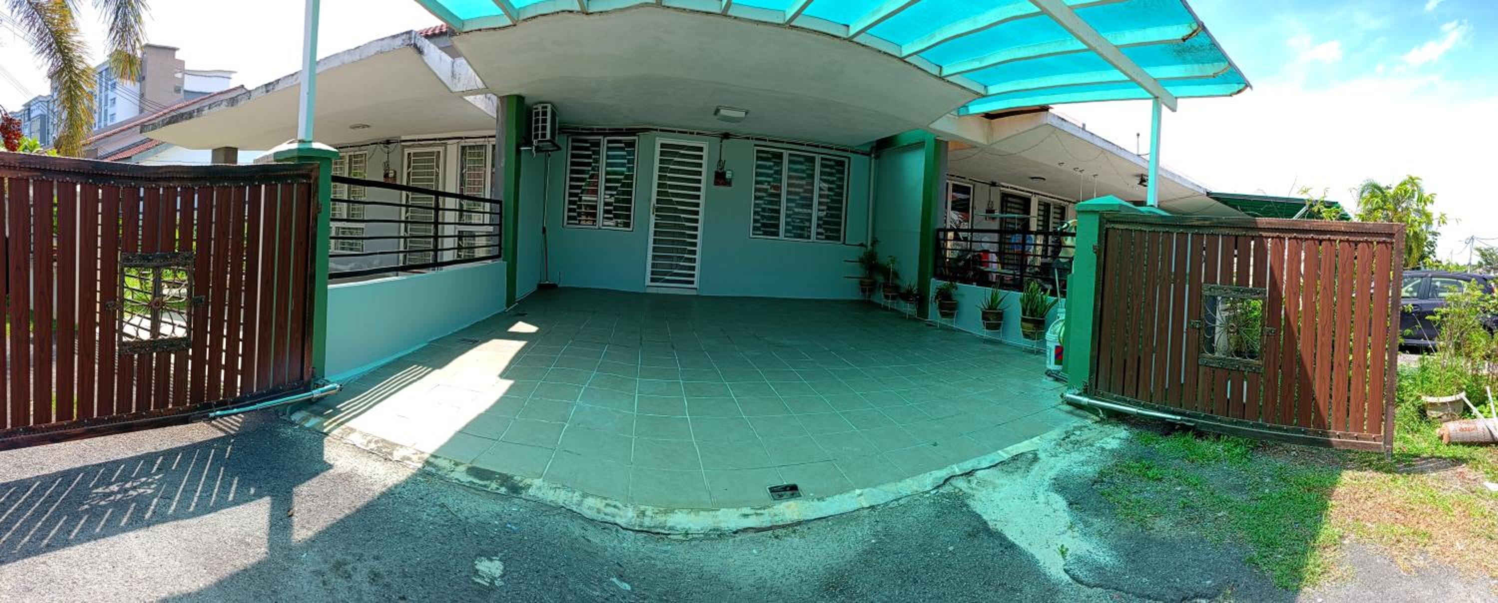 KLIA Sariani homestay