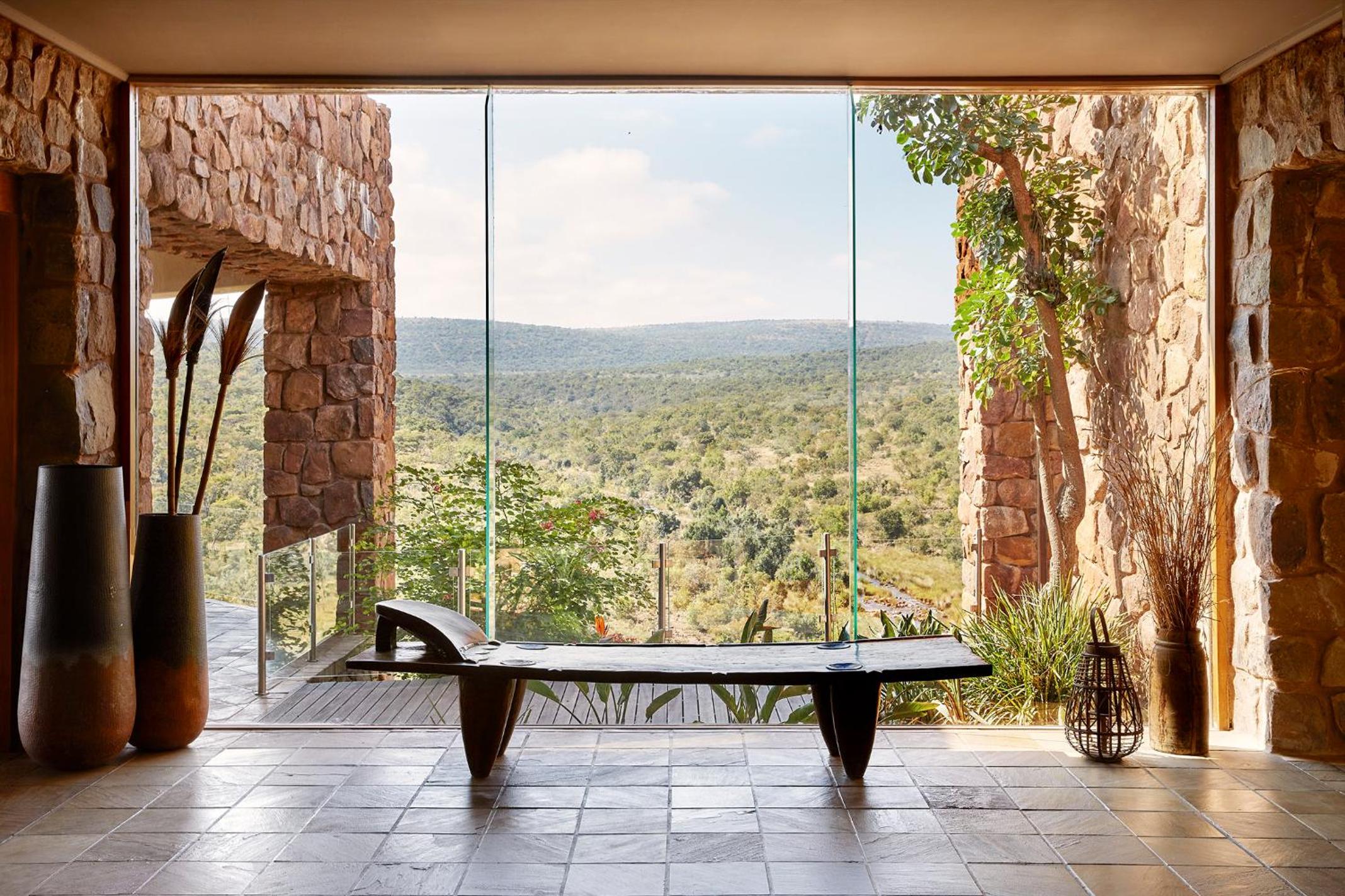 Moyela Safari Lodge