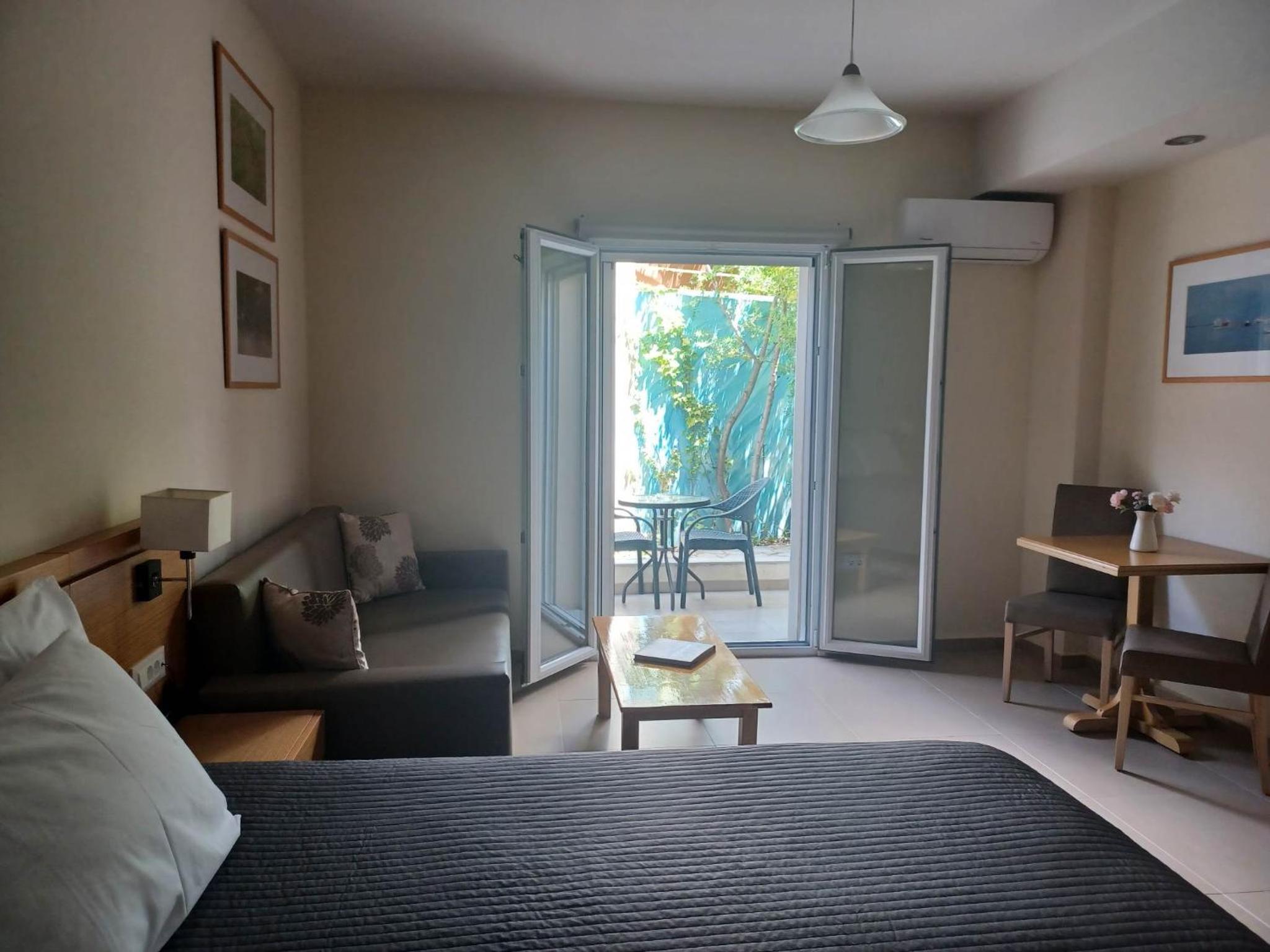 Hotel Estia en Finikounta