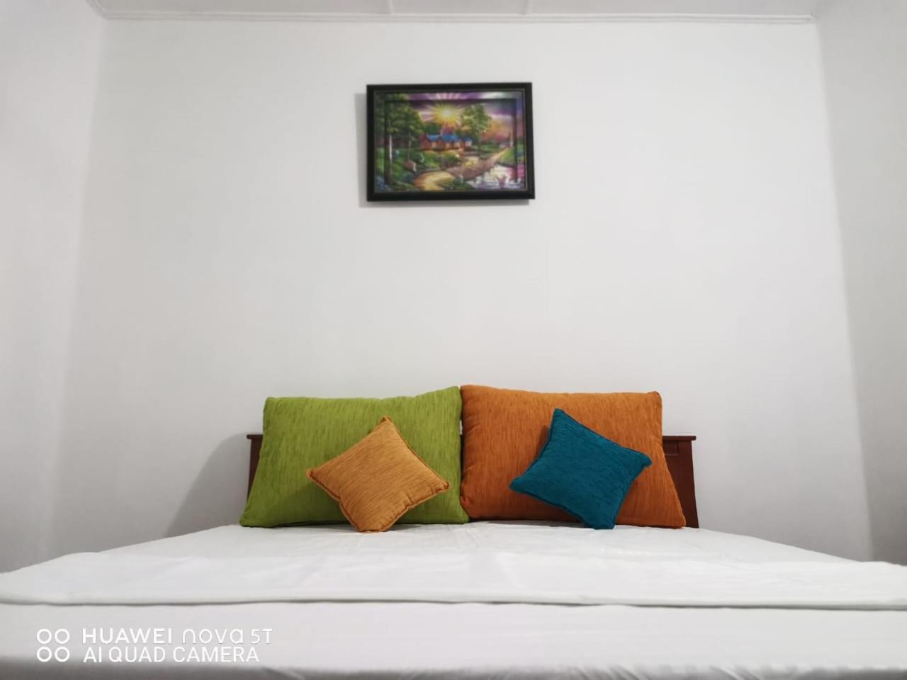 Bee Cottage Negombo view 3