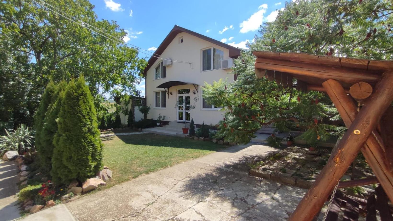 Casa Laur view 2