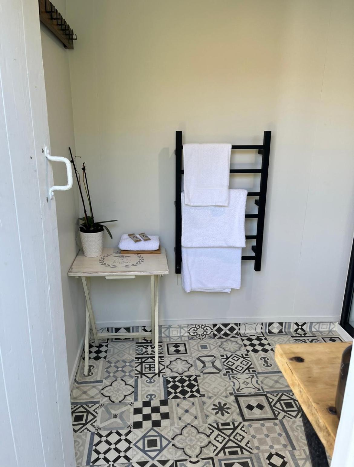 Boutique French Central Matamata view 5