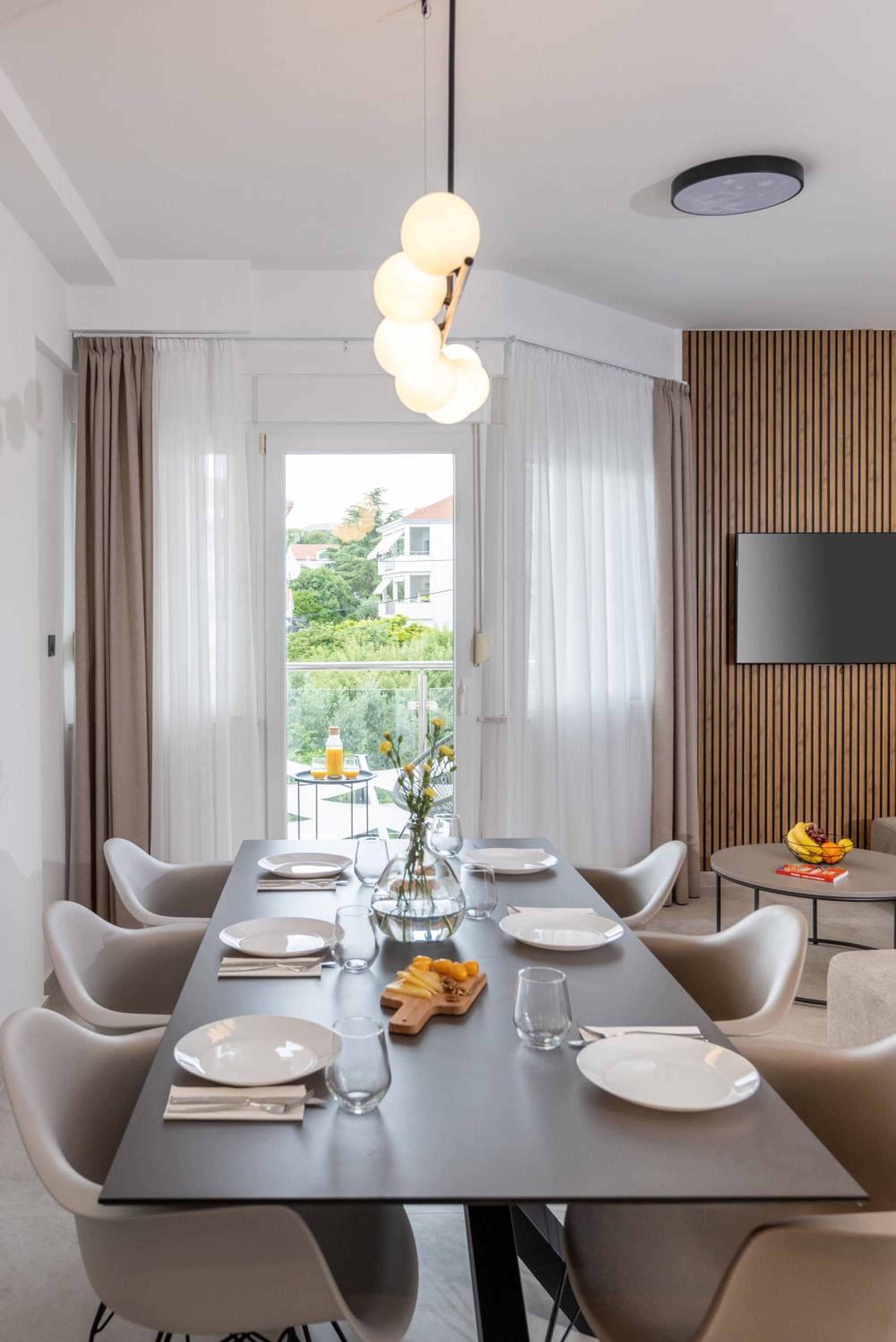 Apartments Ocrux