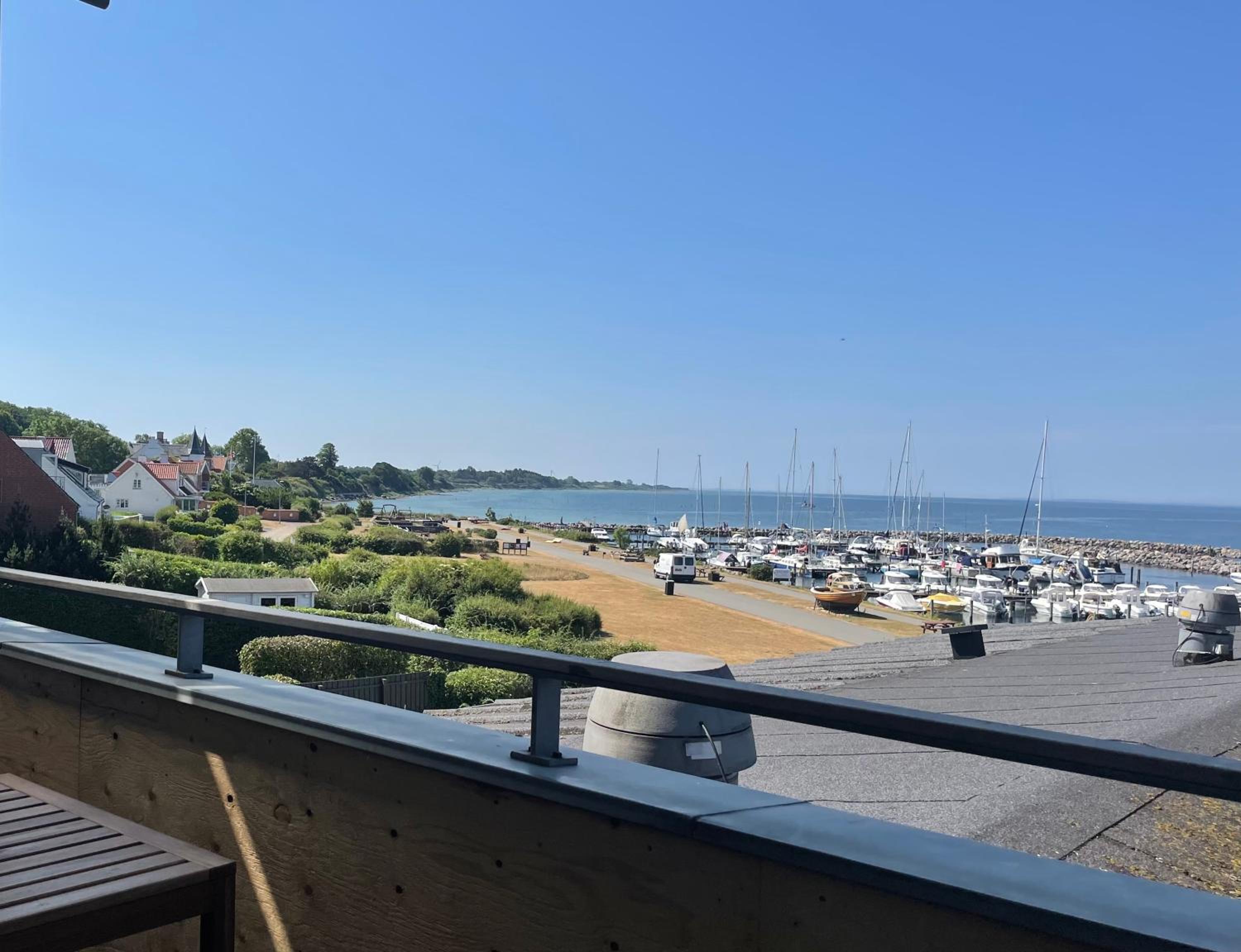 Havudsigt, skøn lille lejlighed