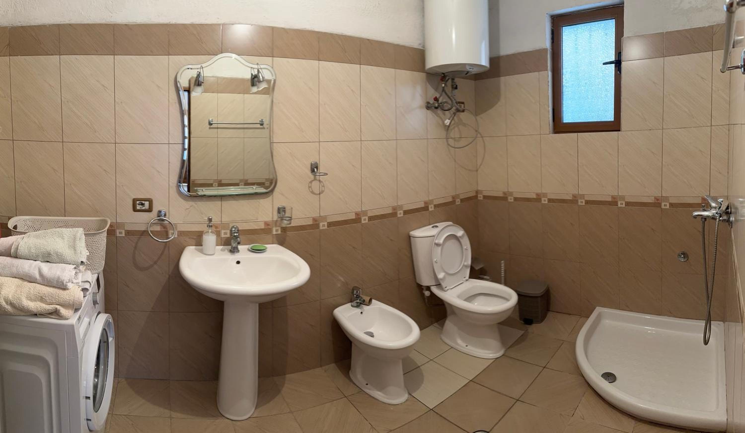 Guri Guest House