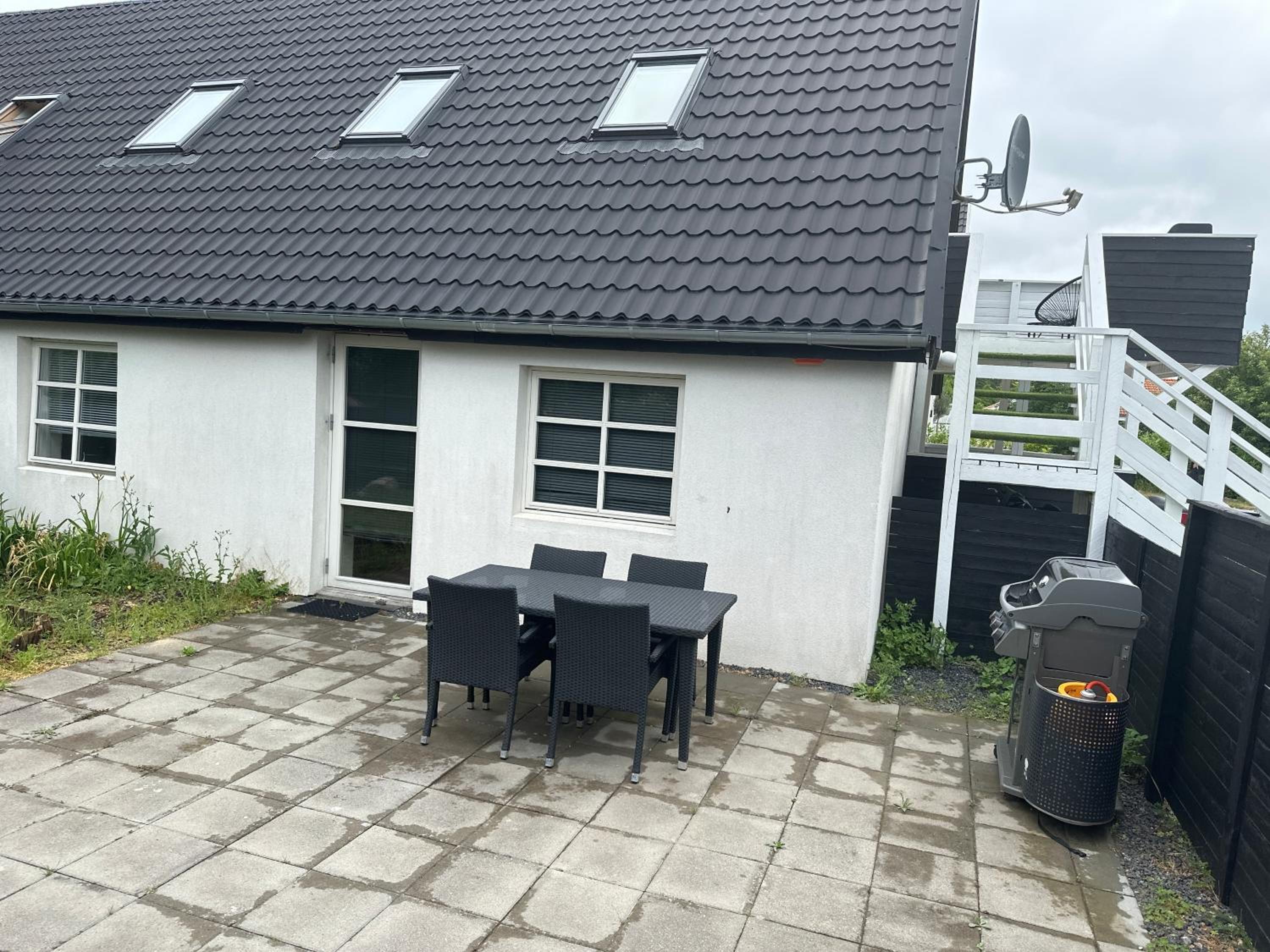 2 bedroom apartment near the sea view 3