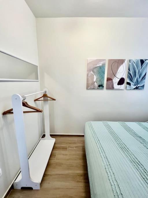 Minimal luxury 5BDR apt w/terrace AcropolisView