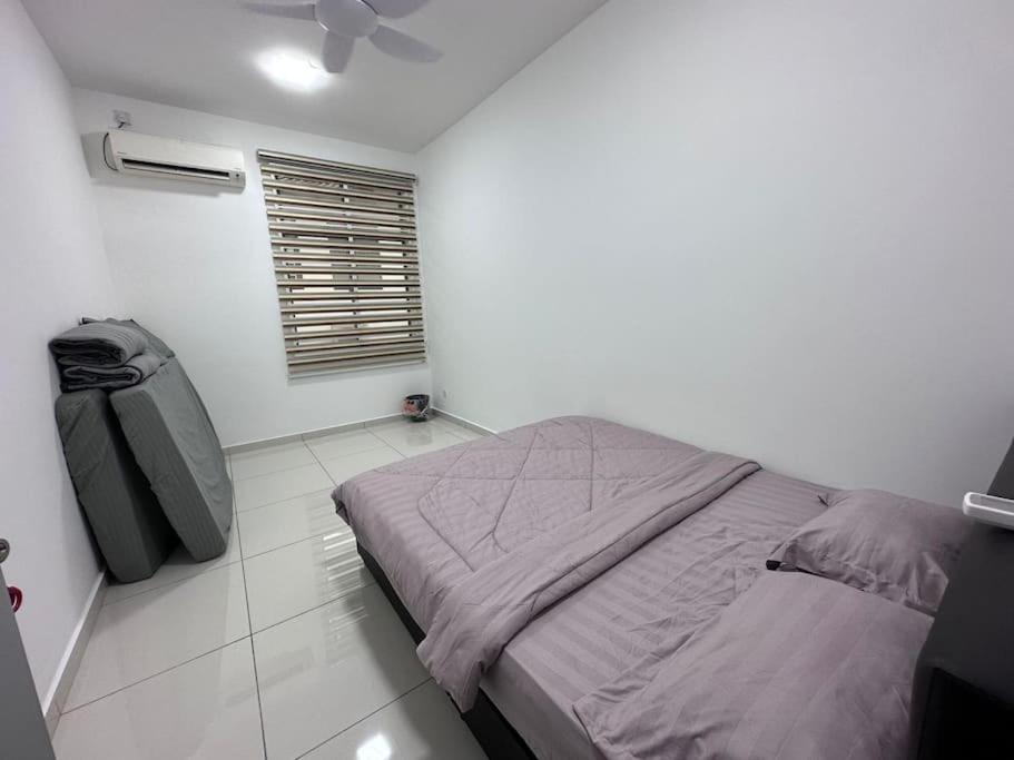 Landed Austin Homestay 14 pax