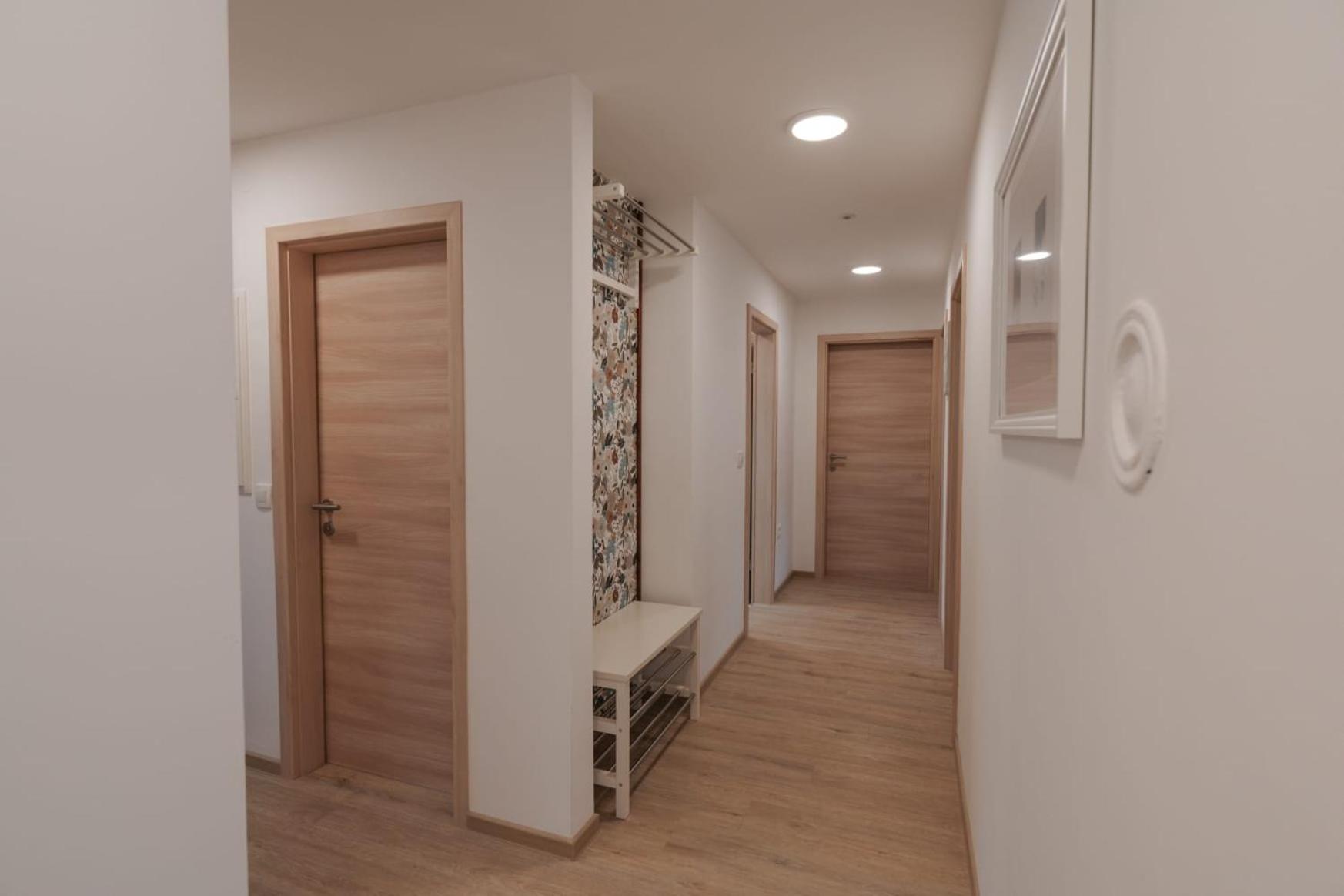 APARTMA LAMBERGER