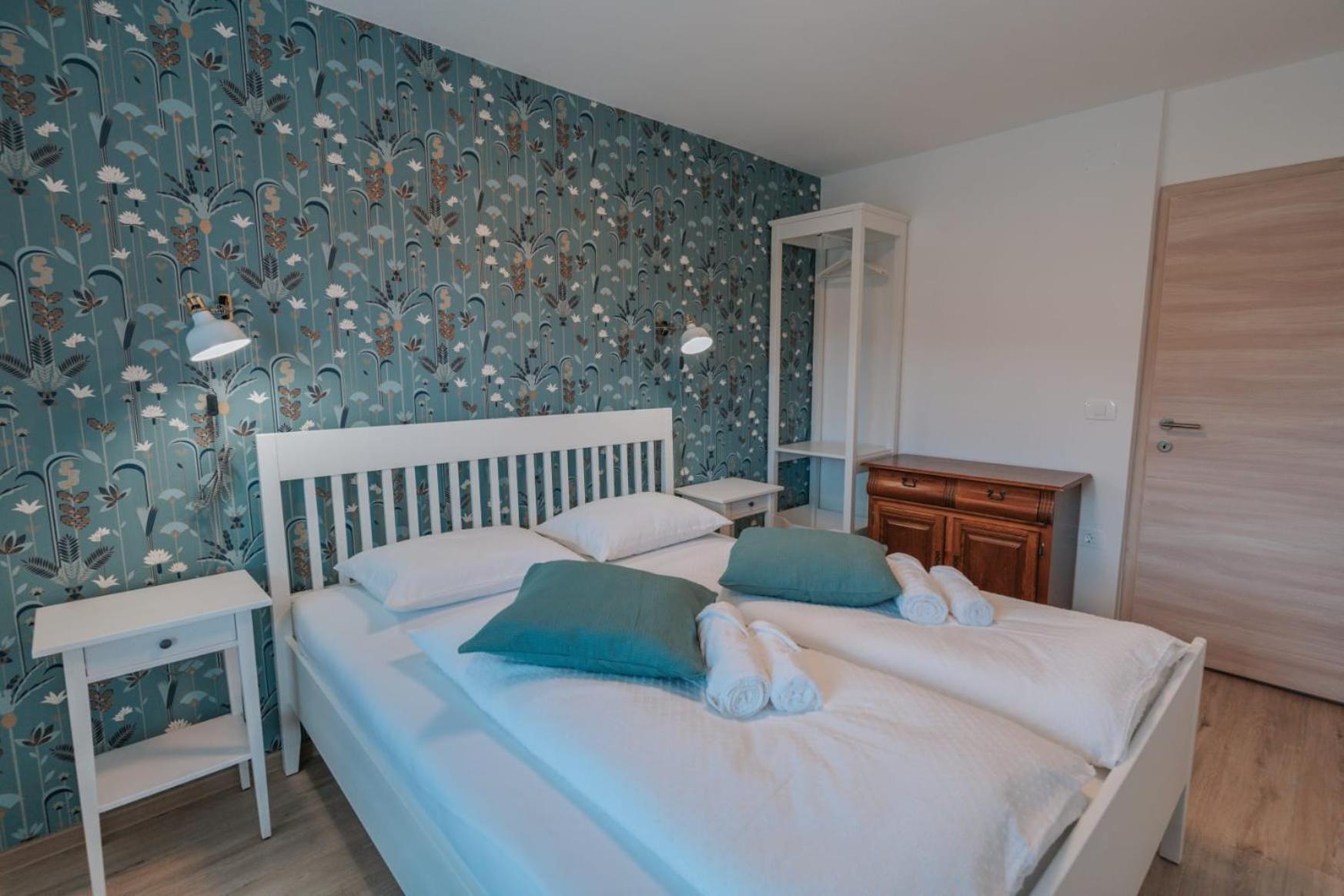 APARTMA LAMBERGER