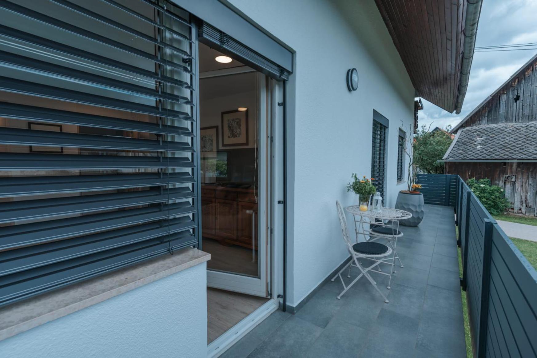 APARTMA LAMBERGER