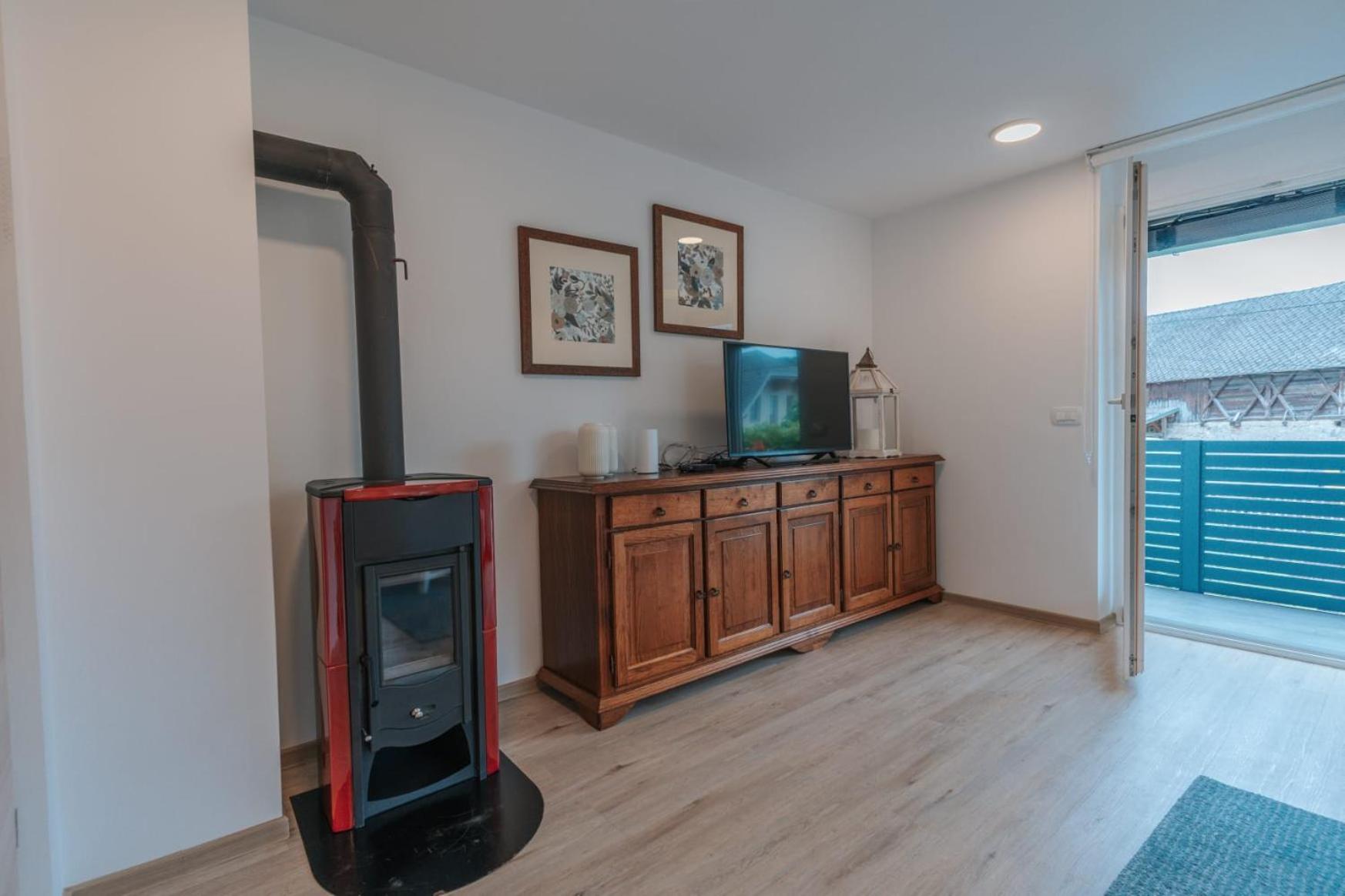 APARTMA LAMBERGER