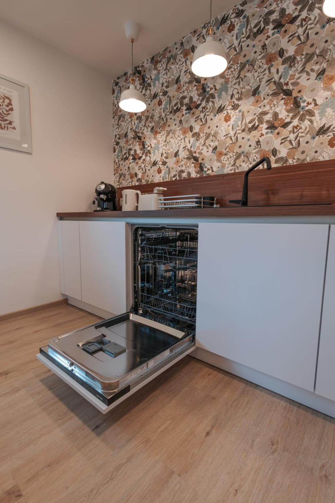 APARTMA LAMBERGER