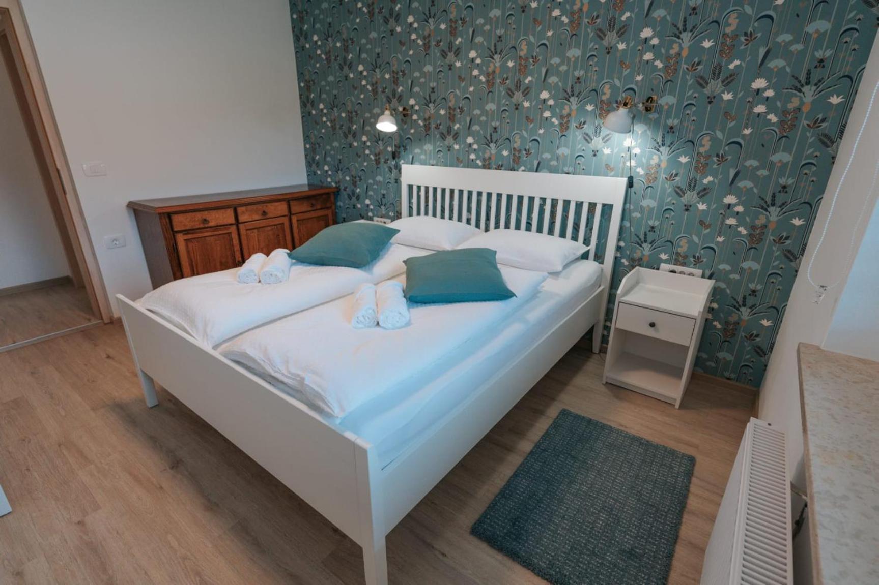 APARTMA LAMBERGER