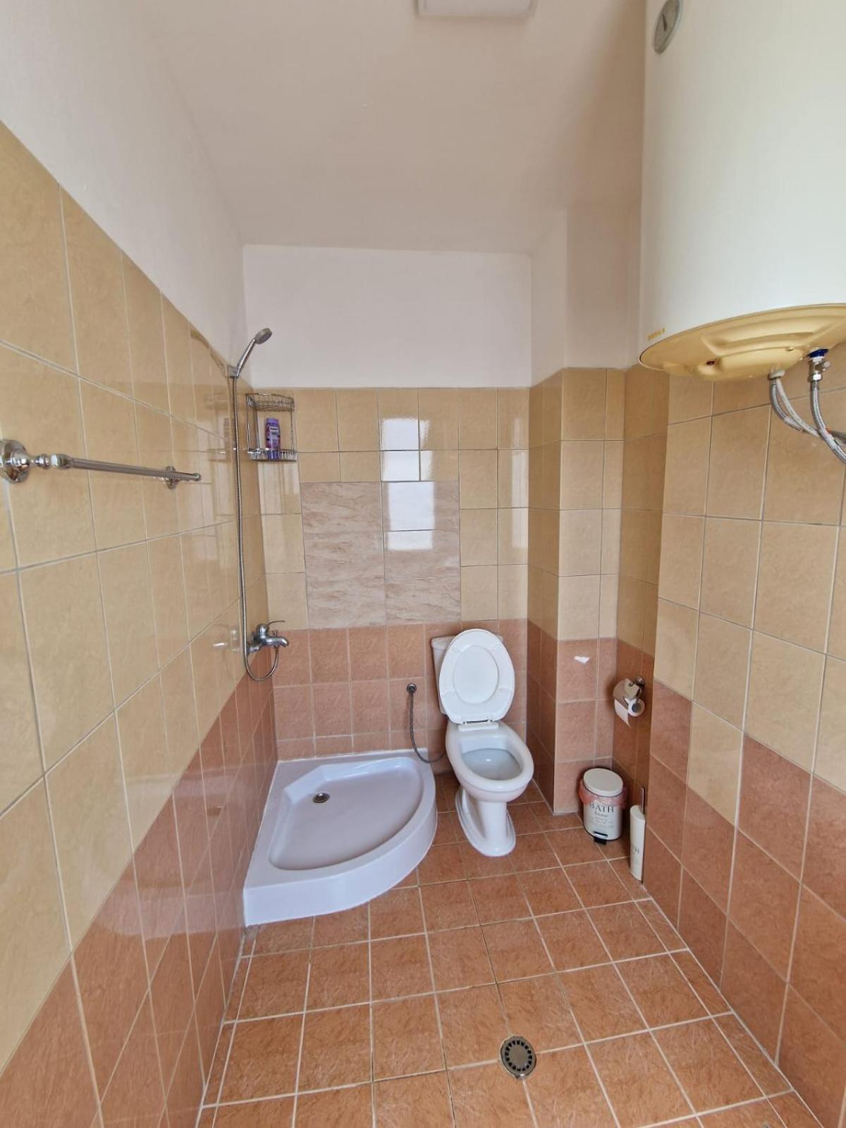 Donel Apartment
