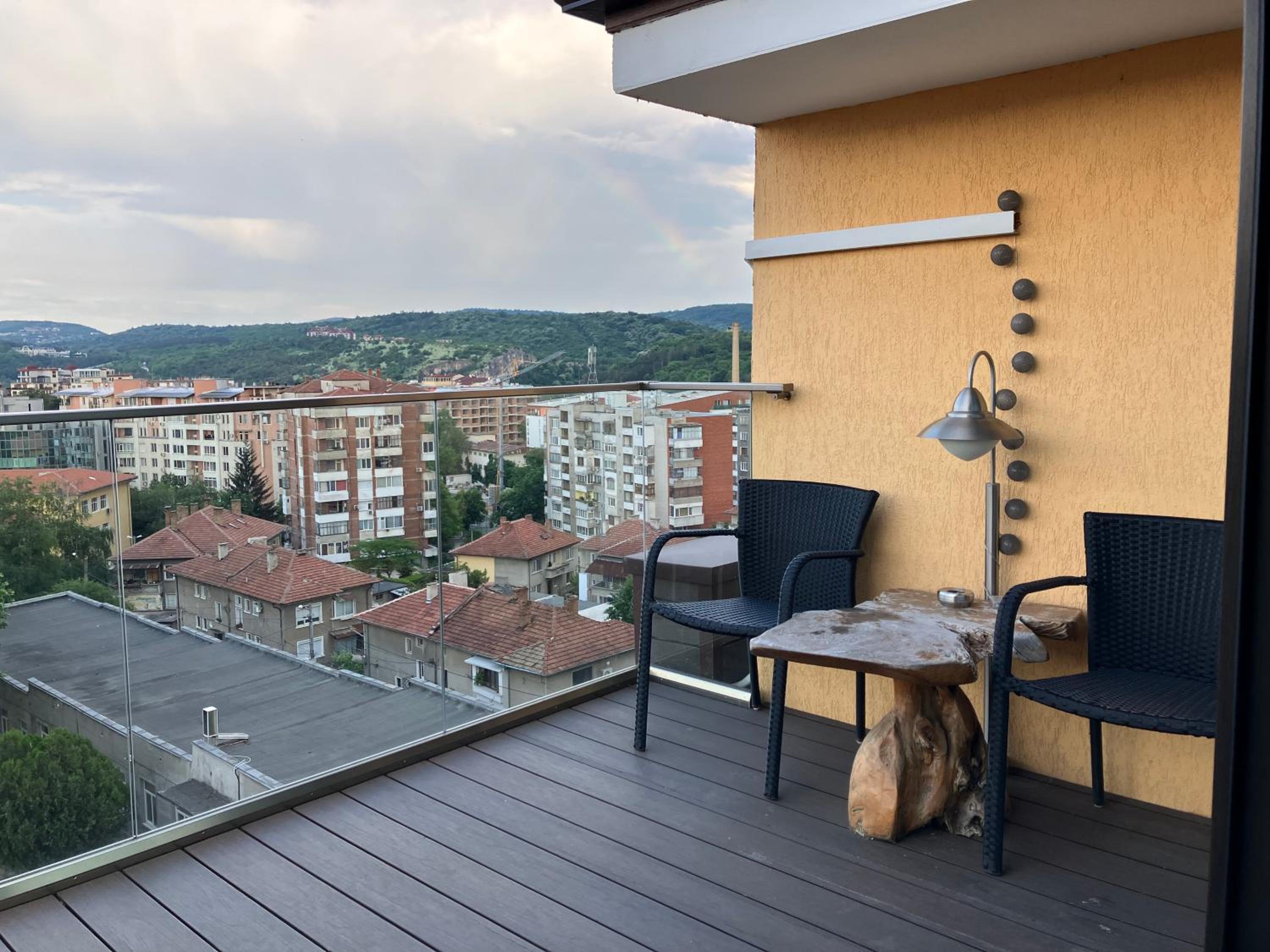 Tarnovo Studios City Center