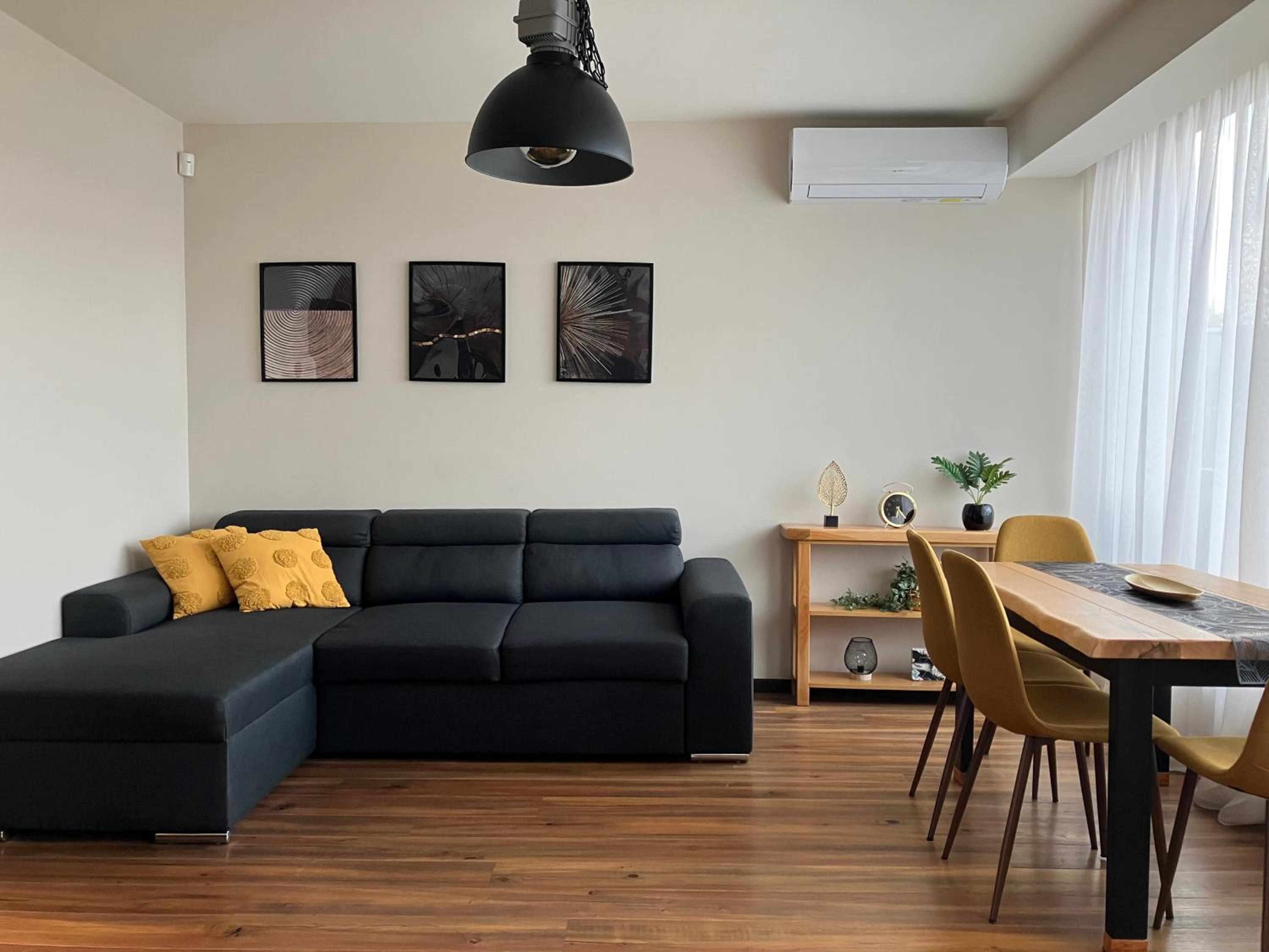 Tarnovo Studios City Center