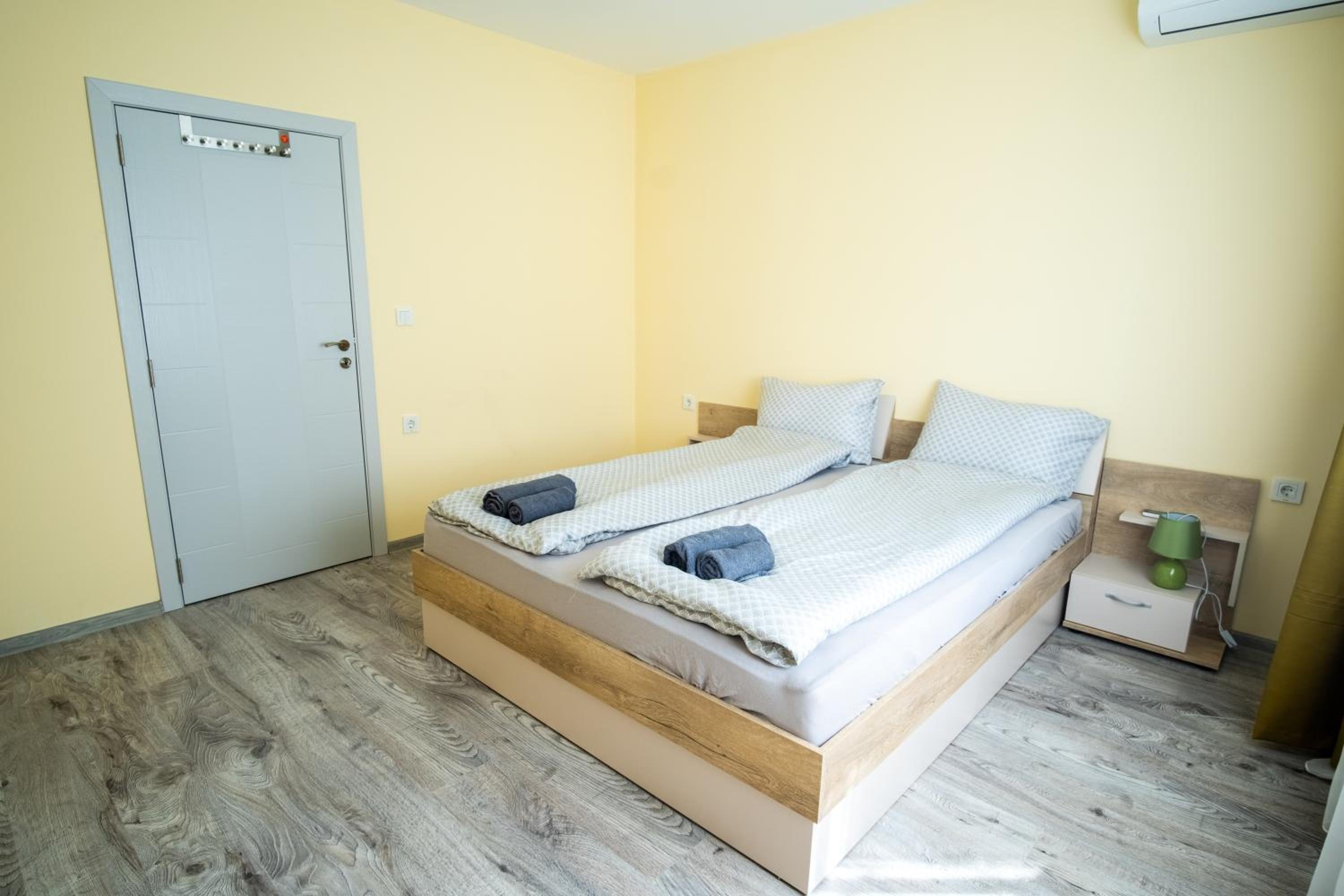 Apartment Yana