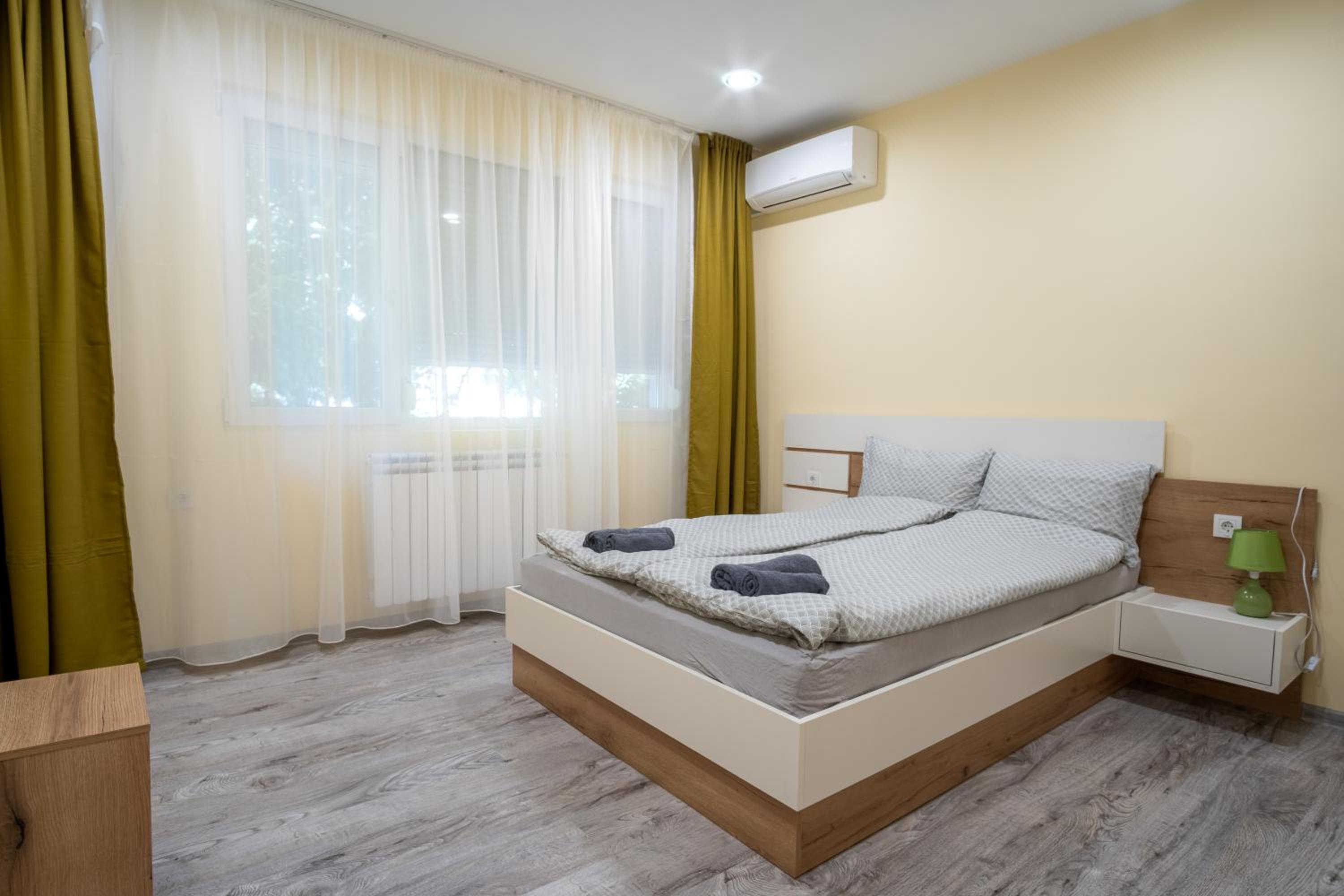 Apartment Yana
