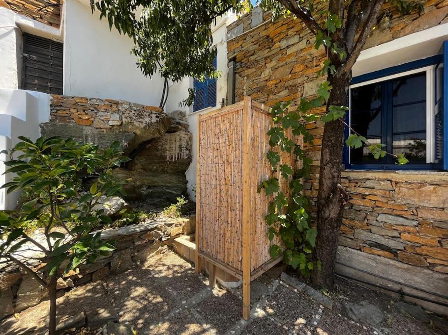 Cycladic House KRIOS with a Pool and 2min from the beach