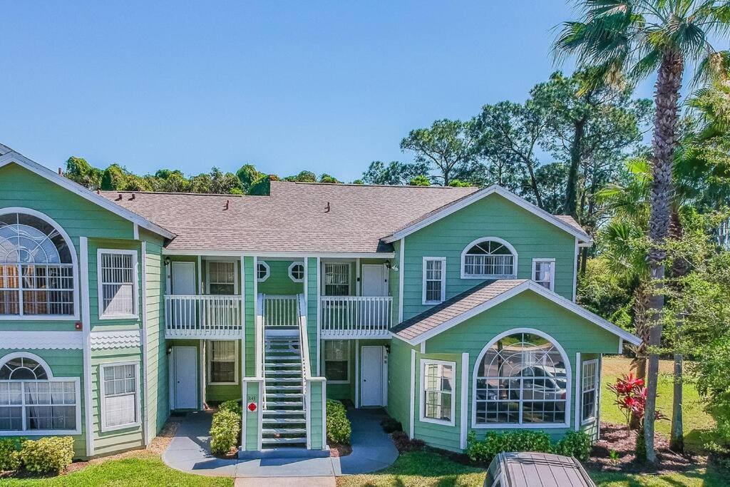NEAR DIS & Sleeps 10! TWO King Master BR Suites, Bunks For The Kids, Private Patio, NO Steps, Pool, LOW Rates!