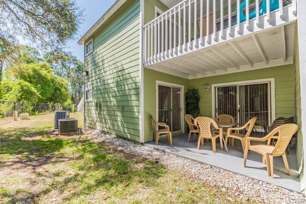 NEAR DIS & Sleeps 10! TWO King Master BR Suites, Bunks For The Kids, Private Patio, NO Steps, Pool, LOW Rates!