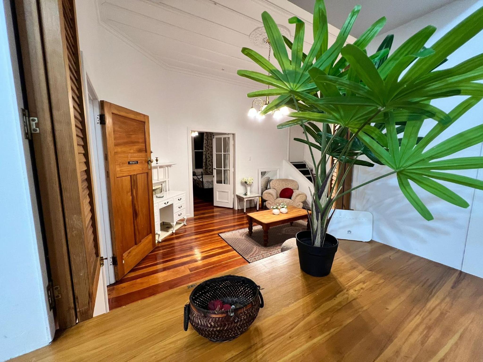 La Casa Bonita Auckland view 4