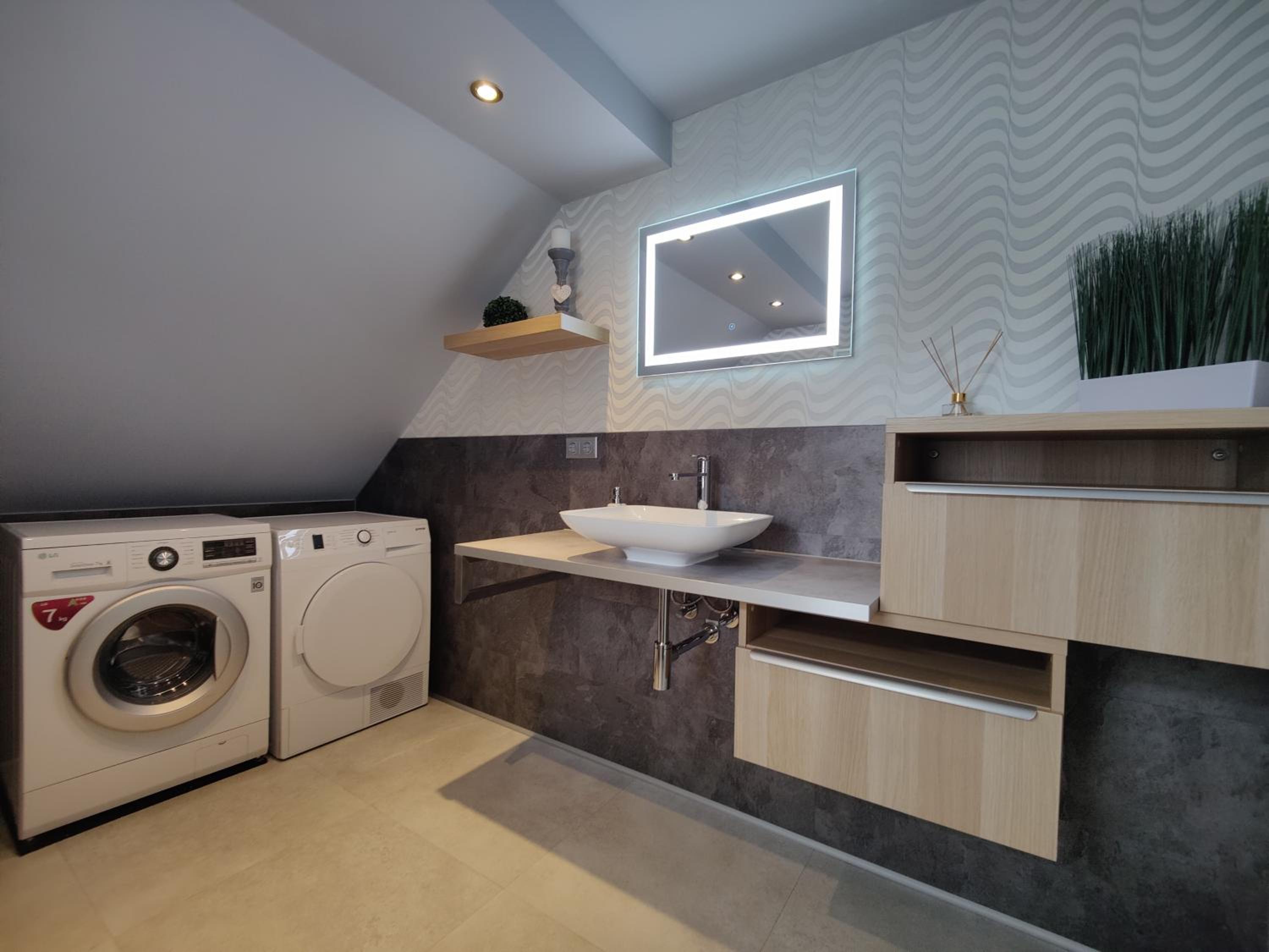Ferienhaus Villa Adelsberg mit Dachterrasse in Zentraler Lage für bis zu 10 Personen