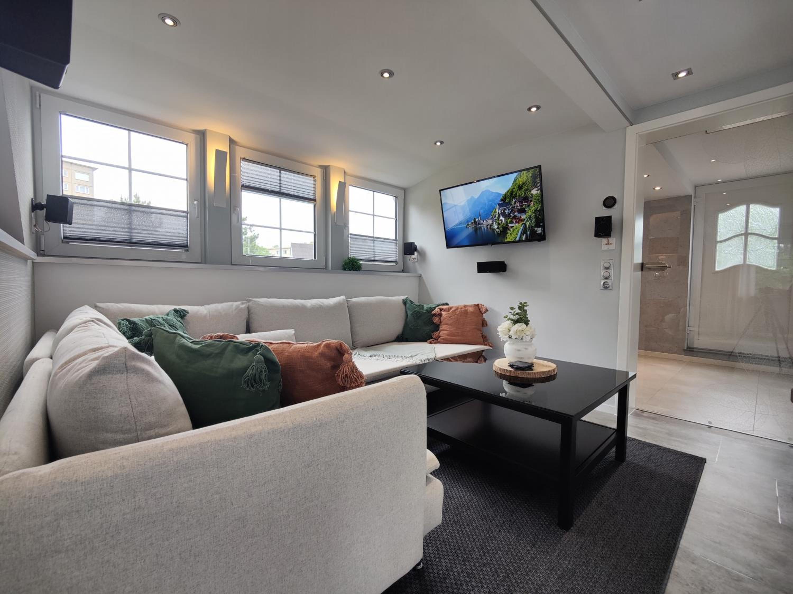 Ferienhaus Villa Adelsberg mit Dachterrasse in Zentraler Lage für bis zu 10 Personen